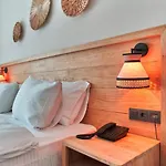 The Pearl Hotel 4*