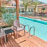 The Pearl Hotel 4*