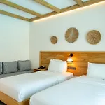 Hotel The Pearl 4*