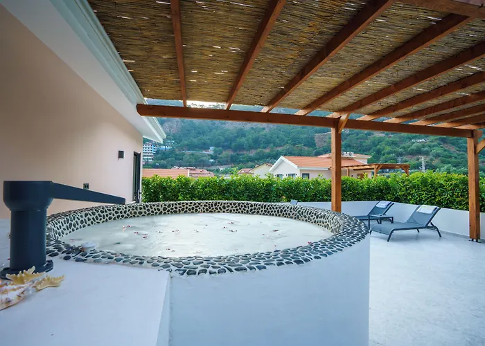 The Pearl Hotell 4*