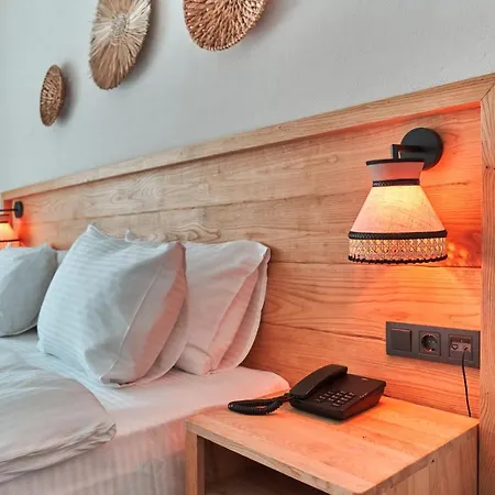 The Pearl Ξενοδοχείο 4*