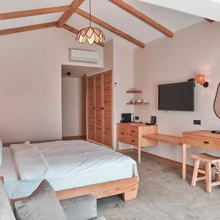 The Pearl 4* Ολουντενίζ