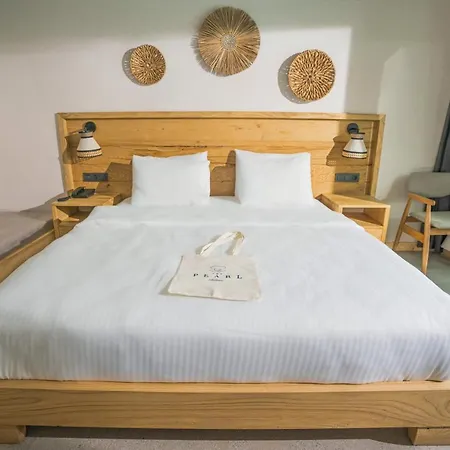 The Pearl Ολουντενίζ