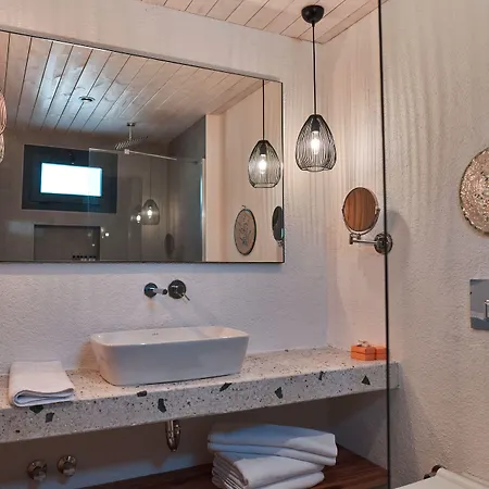 The Pearl Hotell 4*