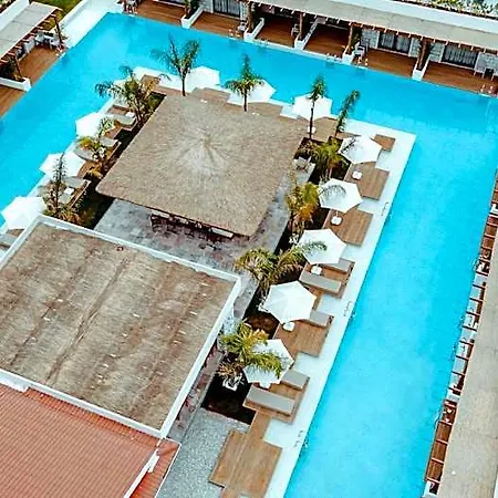 The Pearl Hotel