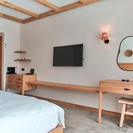 The Pearl Hotell