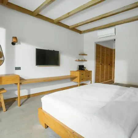 The Pearl Hotell